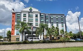 Holiday Inn Express And Suites International Drive